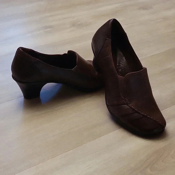 🛍Bass Tansey Slip On Block Heel‎ Leather Brown Womens Size 9M - Picture 1 of 7